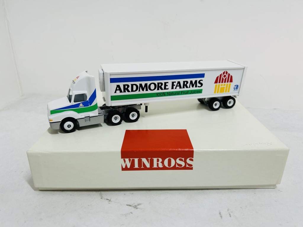 WINROSS 1/64 ARDMORE FARMS TRACTOR TRAILER: DIECAST