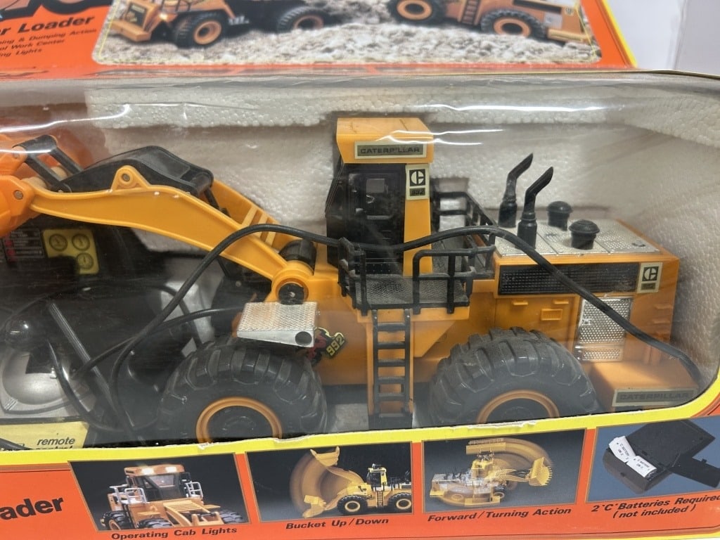 THE CAT POWER LOADER - 3