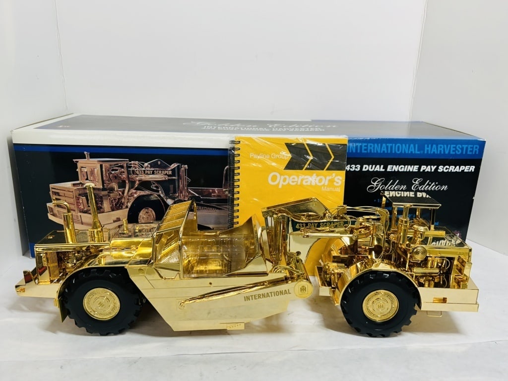CONSTRUCTION PIONEERS IH 433 DUAL PAY SCRAPPER GLD (1 of 10)