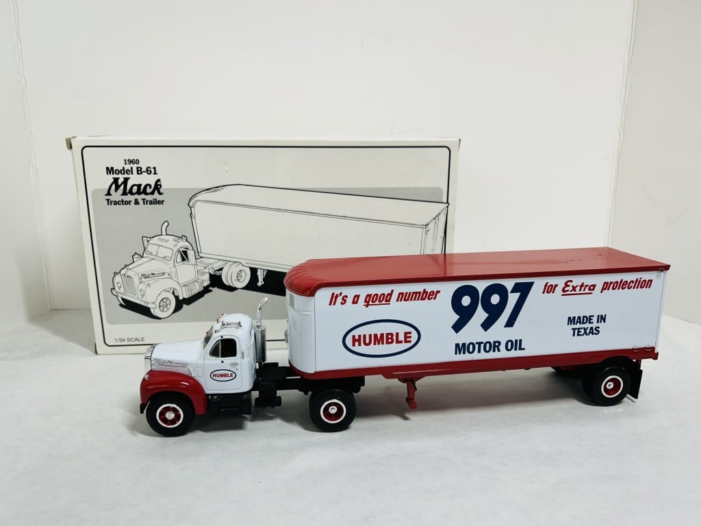 1STGEAR 1/34 MACK HUMBLE MOTOR OIL TRACTOR TRAILER (1 of 8)