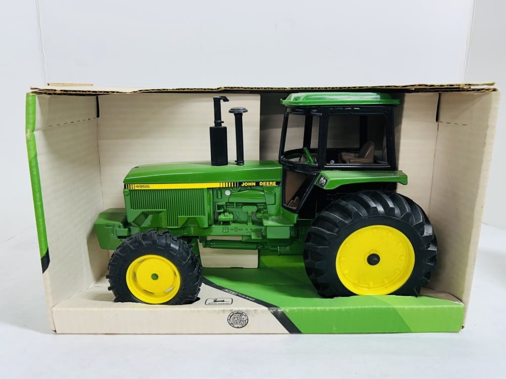ERTL 1/16 JD 4955 MFWD TRACTOR WF: DIECAST, MODEL #5587, STOCK #1039