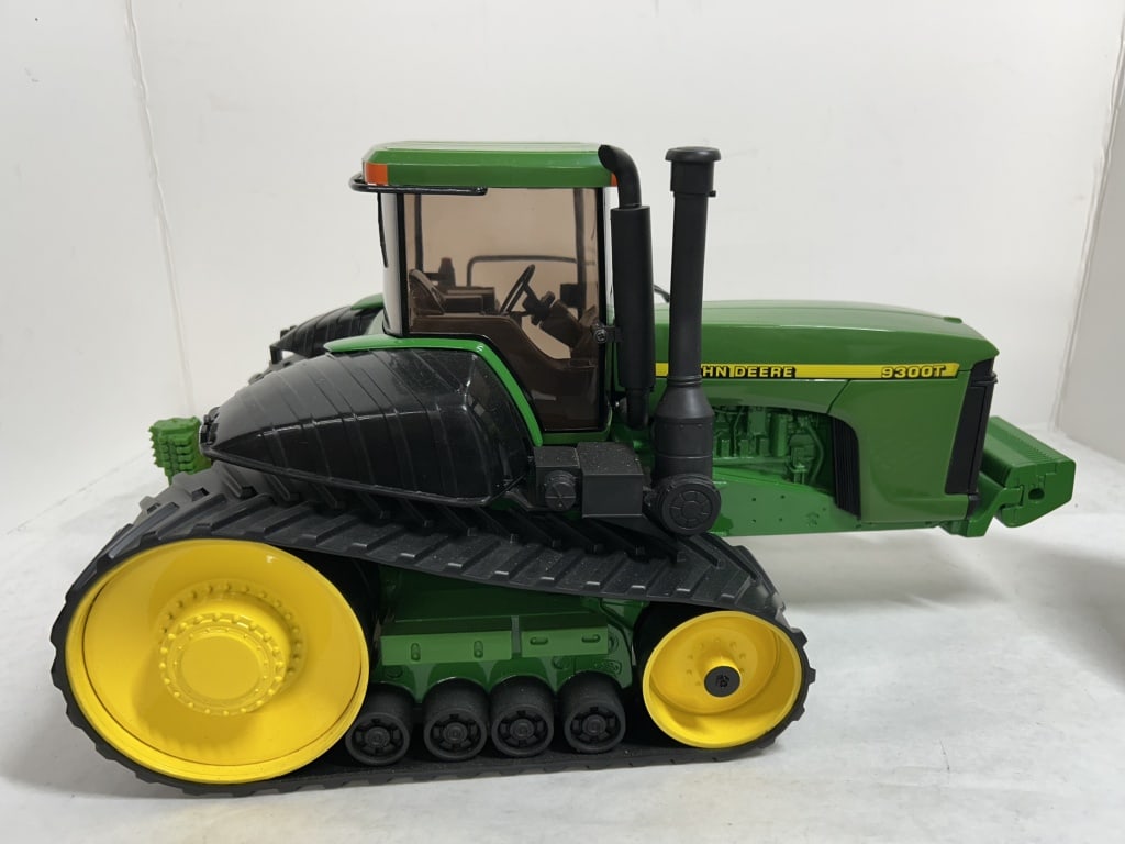 ERTL 1/16 JD 9300T 1 OF 2500: DIECAST, MODEL #15112A
