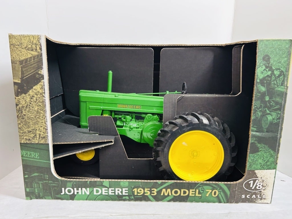ERTL 1/8 JOHN DEERE 1953 MODEL 70 NF (1 of 5)