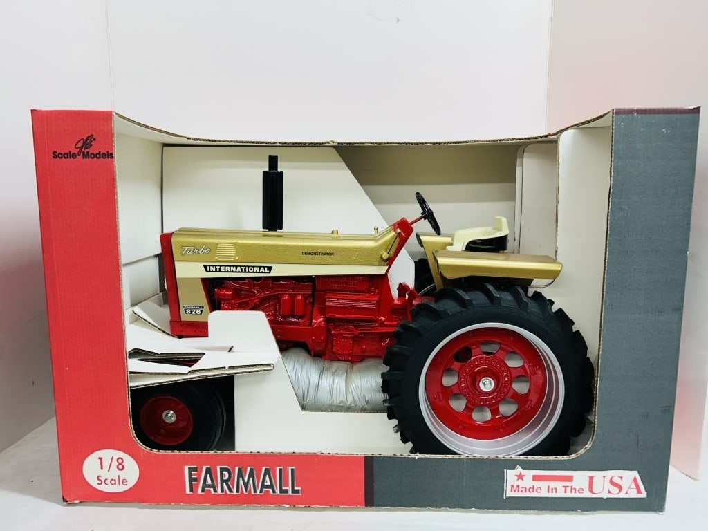 ERTL 1/8 FARMALL 826 TURBO DIECAST (1 of 6)