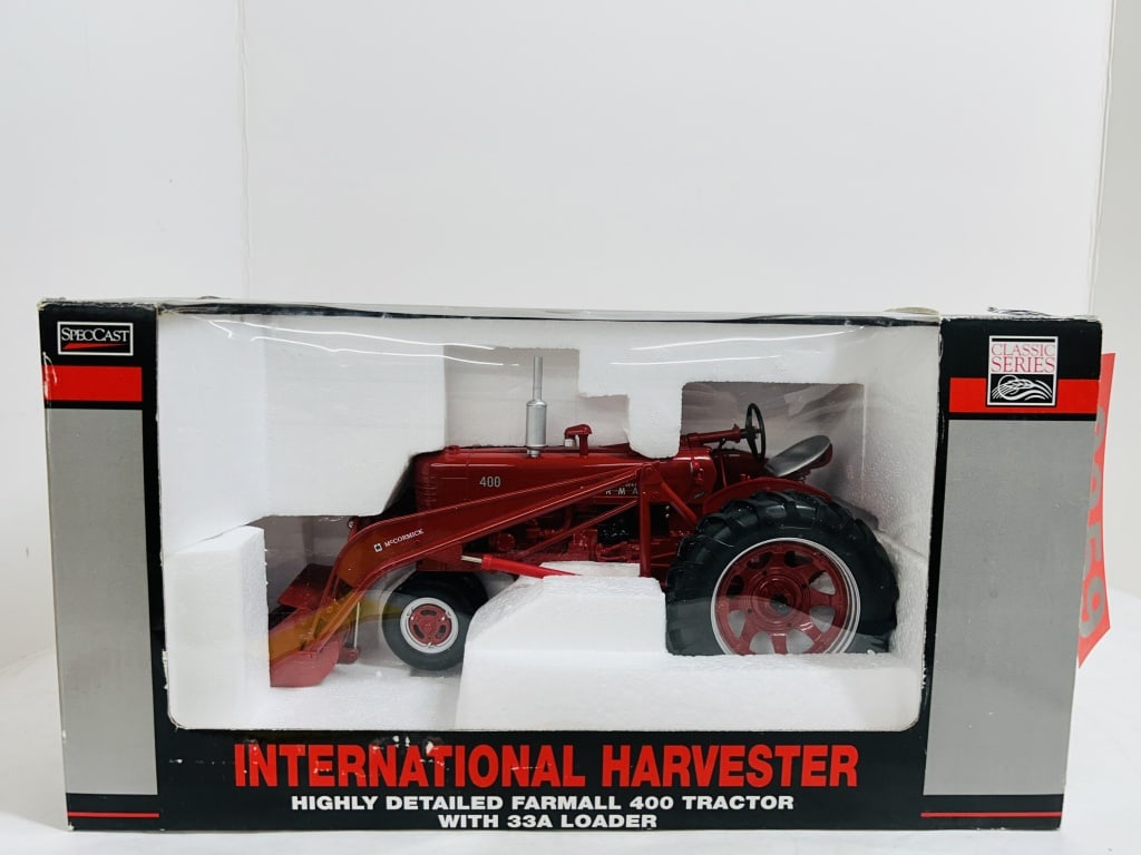 SPECCAST 1/16 FARMALL 400 W/33A LOADER: DIECAST, CLASSIC SERIES HIGHLY DETAILED FARMALL 400 TRACTOR WITH 33A LOADER MODEL#ZJD1526