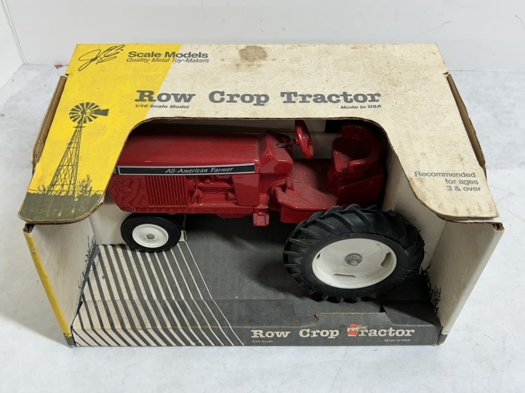 SCALE MODEL ROW CROP TRACTOR - 4