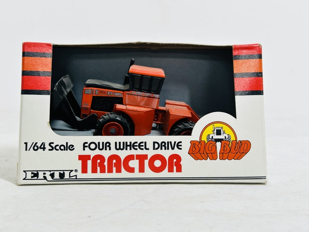 1987 ERTL FOUR WHEEL DRIVE BIG BUD 525/84 TRACTOR: 1/64 SCALE DIE CAST FOUR WHEEL DRIVE TRACTOR BIG BUD 525/48 WITH FRONT BLADE NIB