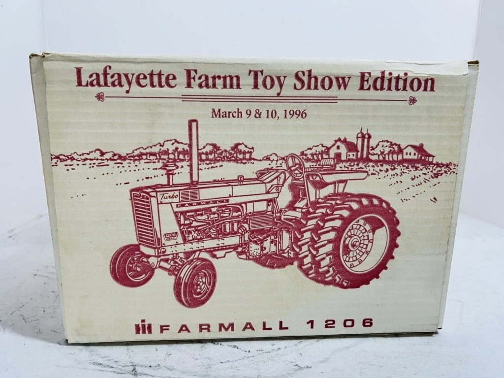 ERTL 1/16 LAFAYETTE FARM TOY SHOW EDITION (1 of 7)