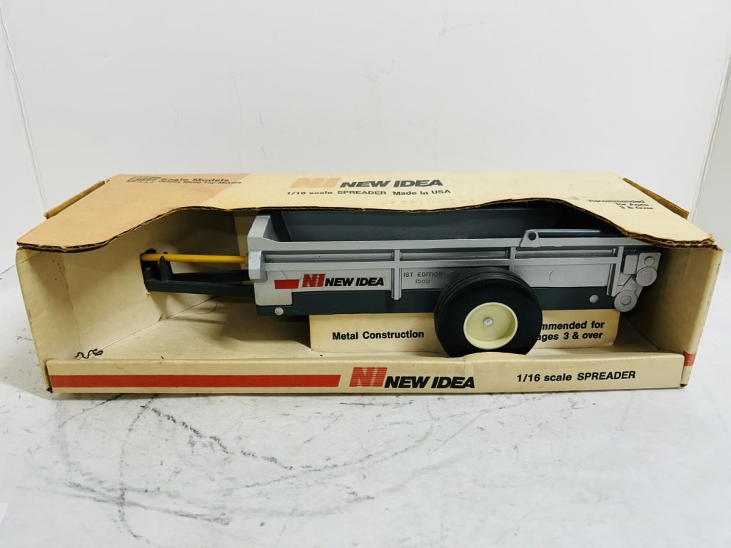 NEW IDEA 1/19 SPREADER: SCALE MODEL - STOCK#512 - PART# 512-0400 - METAL CONSTRUCTION - MADE IN THE USA