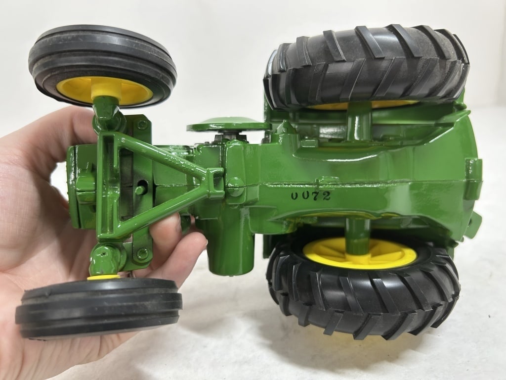 JOHN DEER MODEL D - 5
