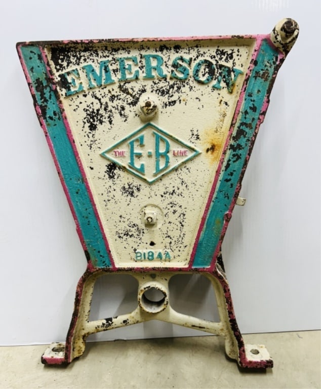VINTAGE IRON EMERSON PLANTER: MODEL #B1B4A