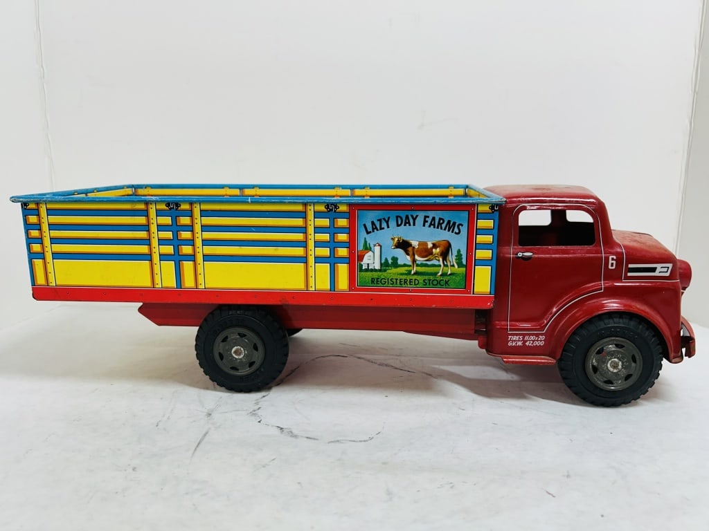 LAZY DAYS FARMS REGISTERED STOCK METAL TRUCK LUMAR: .