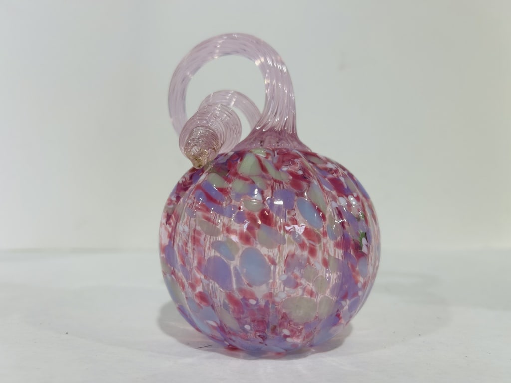 MOSSER HANDBLOWN GLASS PUMPKIN (1 of 8)