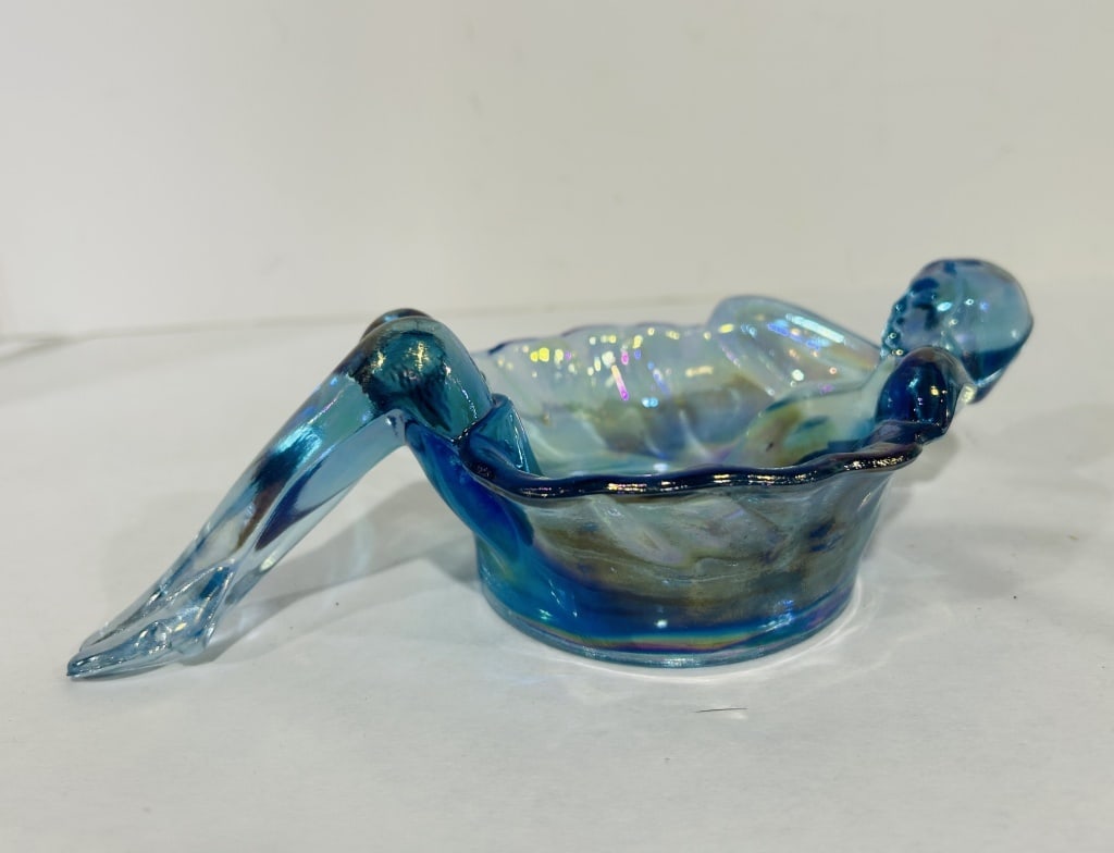 MOSSER BATHING BEAUTY SOAP DISH (1 of 5)