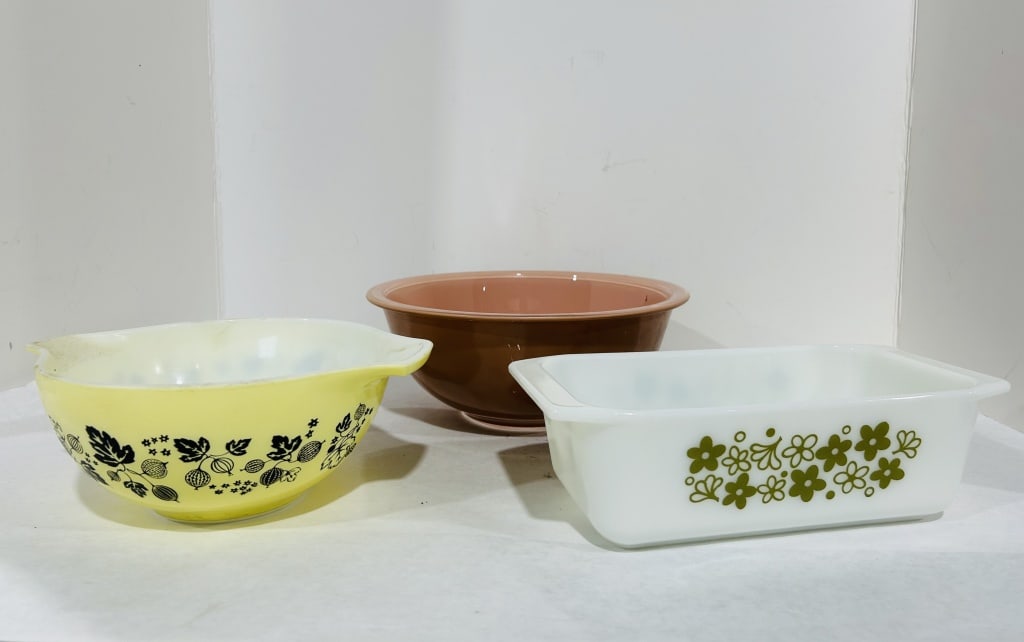 VINTAGE PYREX (1 of 10)