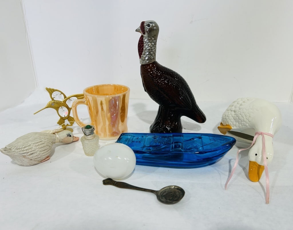 VINTAGE AVON TURKEY BOTTLE (1 of 8)