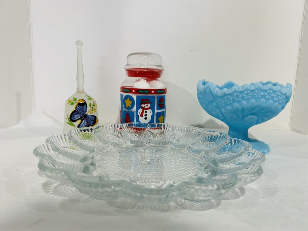 VINTAGE FENTON BLUE SATIN GLASS COMPOTE (1 of 8)