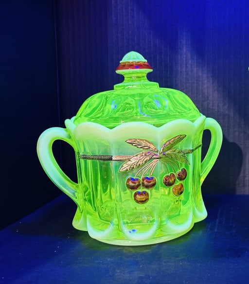 MOSSER CHERRY AND CABLE SMALL BISCUIT JAR: GLOWS