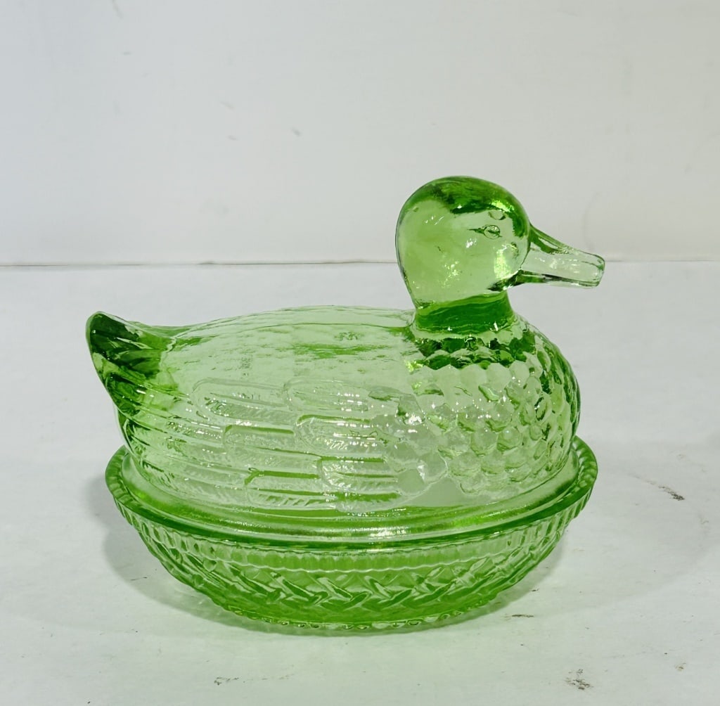 WILKERSON LIME GREEN DUCK ON NEST GLOWS (1 of 7)