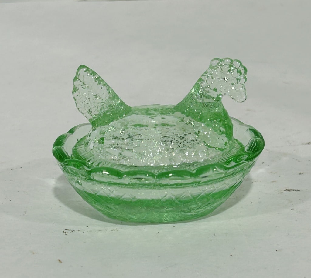 MINI LIME GREEN HEN ON NEST (1 of 5)