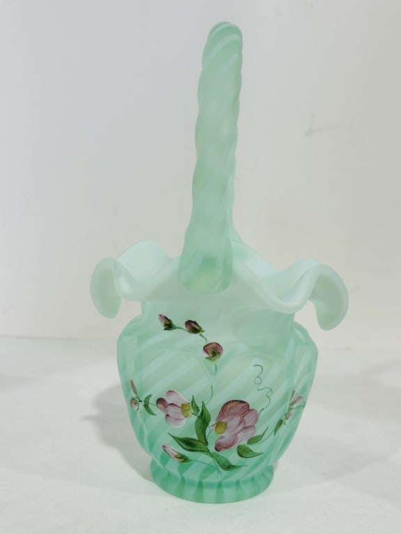 FENTON WILLOW GREEN SATIN SPIRAL OPTIC BASKET (1 of 4)