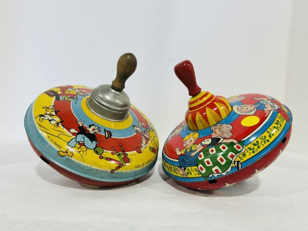 VINTAGE TIN LITHO SPINNING TOPS: .