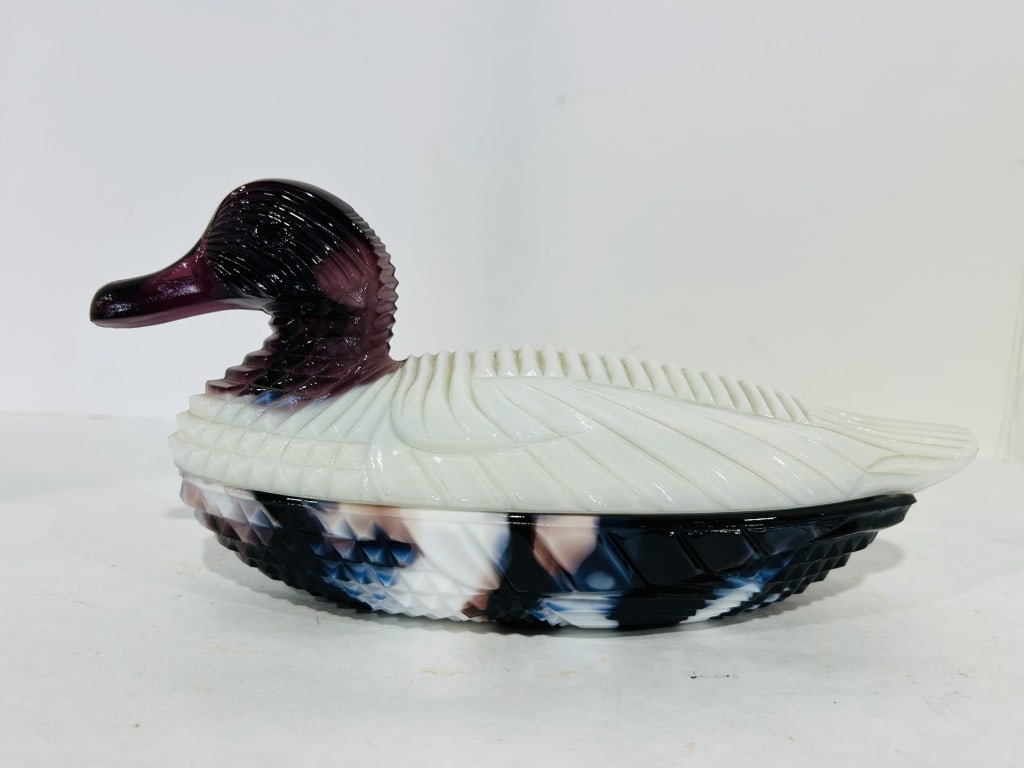 ATTERBURY PURPLE SLAG GLASS DUCK COVERED DISH: .