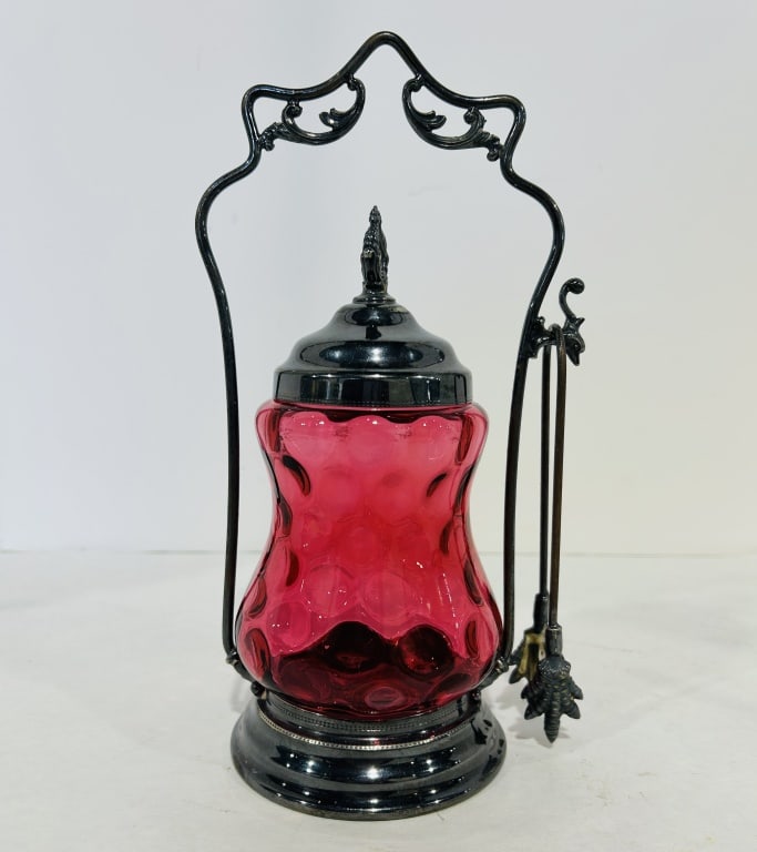 VICTORIAN PICKLE CASTOR: .