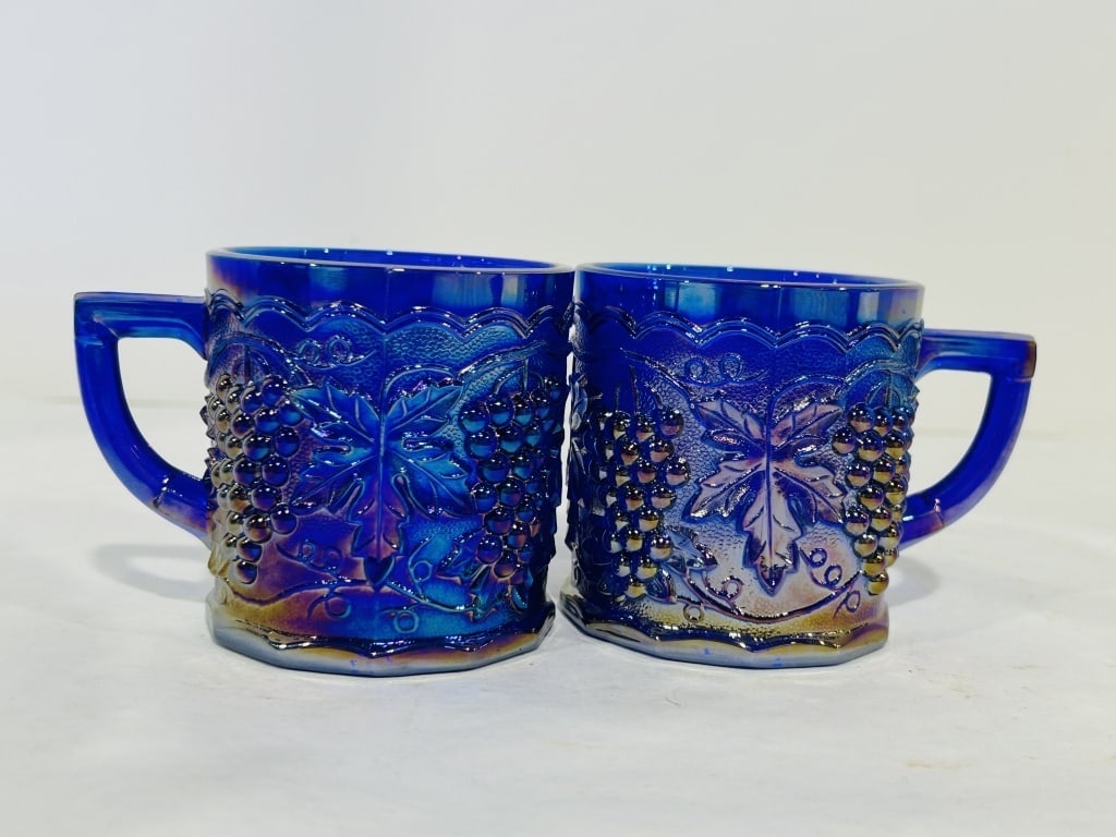 IMPERIAL COBALT BLUE RAISED GRAPE CUP 1987 (1 of 10)