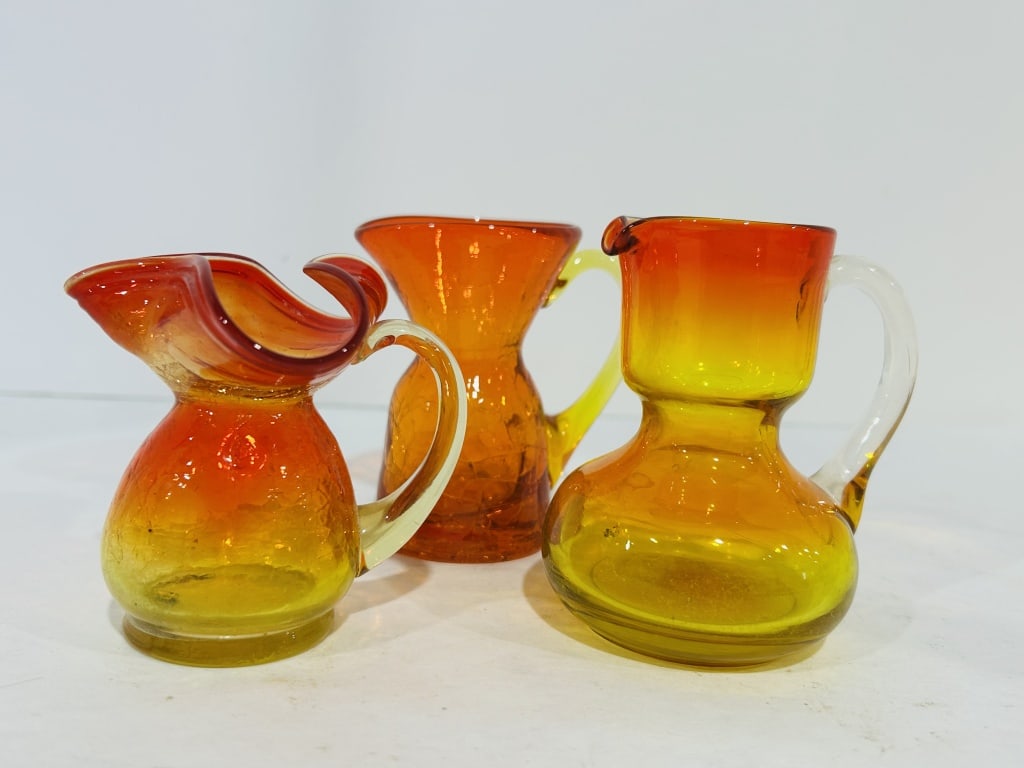 VINTAGE GLASS PITCHERS IN AMBERINA GRADIENT: SET OF 3