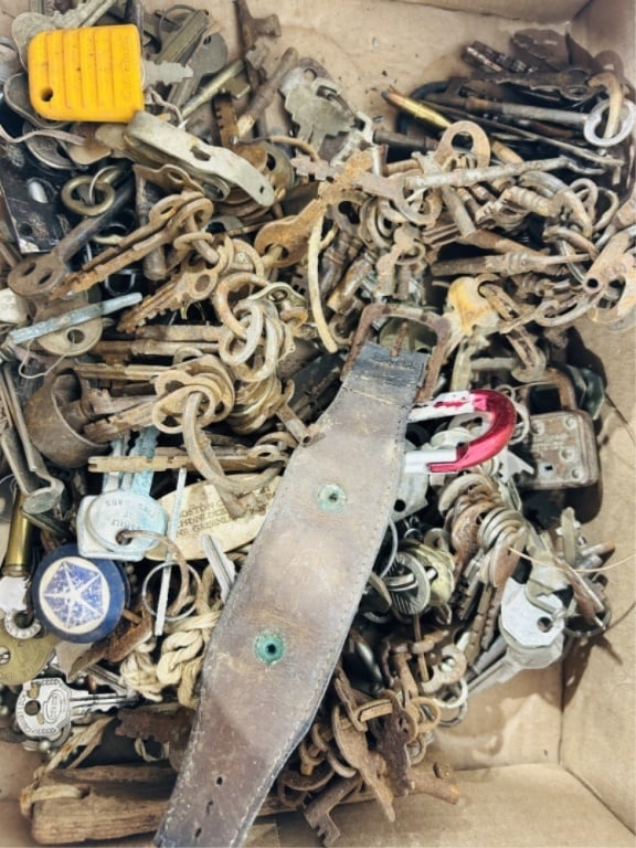 LOADED LOT OF ANTIQUE KEYS: .