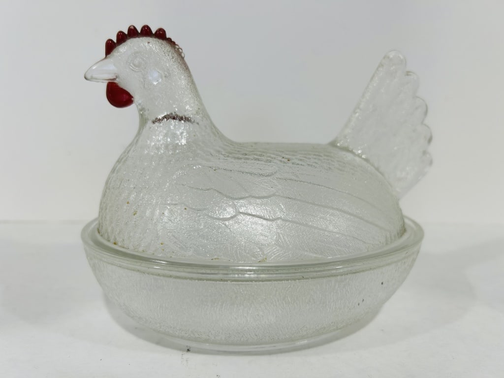 INDIANA GLASS HEN ON NEST (1 of 7)