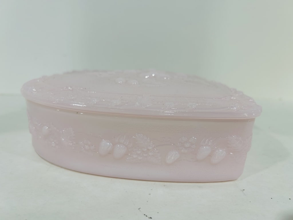 MOSSER STRAWBERRY FIELDS CROWN TUSCAN BEAUTY BOX (1 of 5)