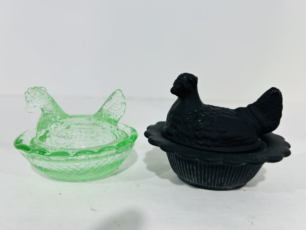 MOSSER SATIN BLACK MINI HEN ON NEST & IMPORT HEN: TWO FOR ONE MONEY