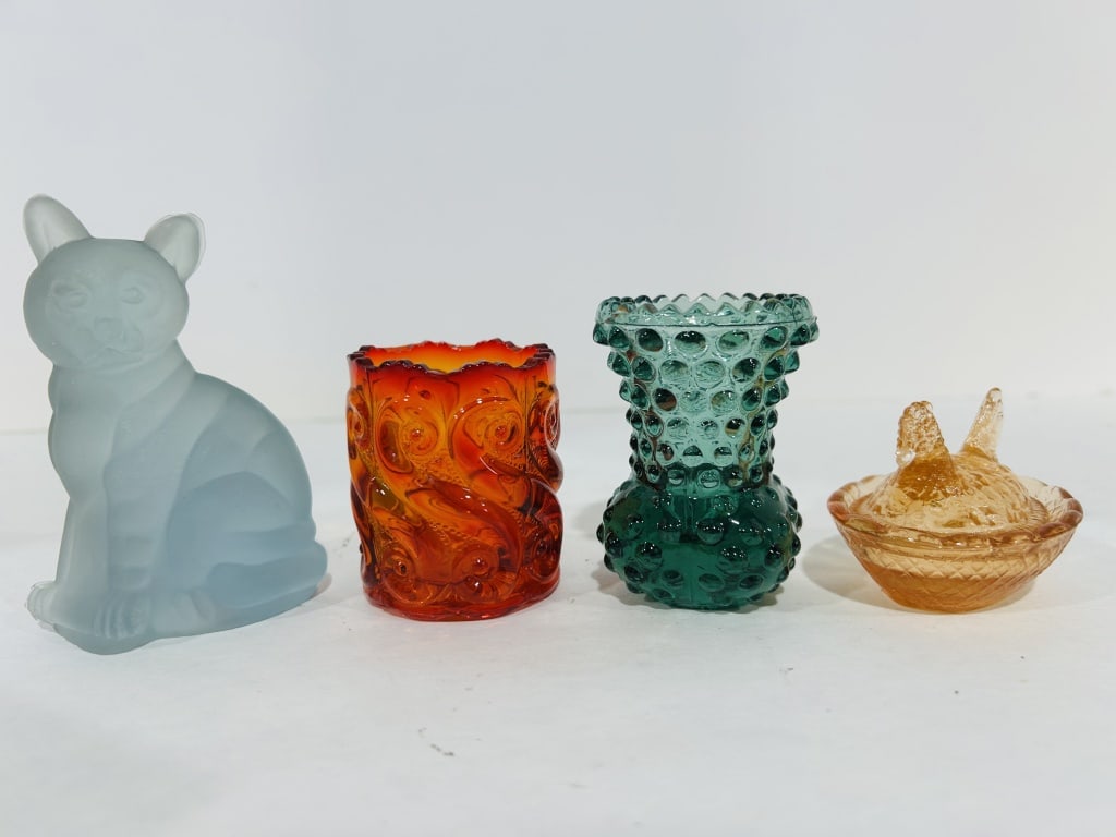 DUSTY GREEN TOOTHPICK HOLDER, WV AMBERINA TH (1 of 9)