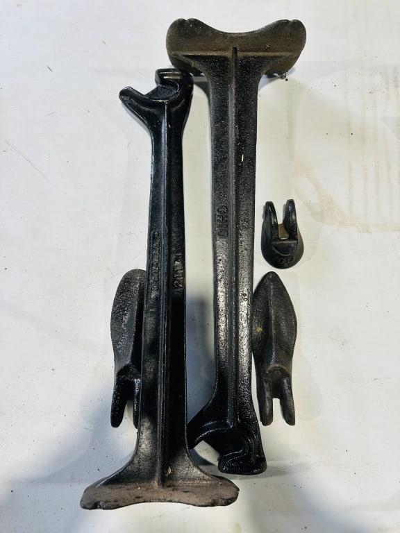 TWO ANTIQUE CAST IRON COBBLER SHOE (1 of 1)