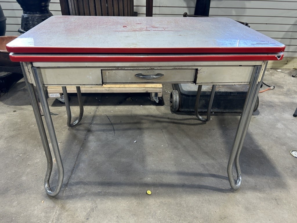 RETRO KITCHEN TABLE - 3