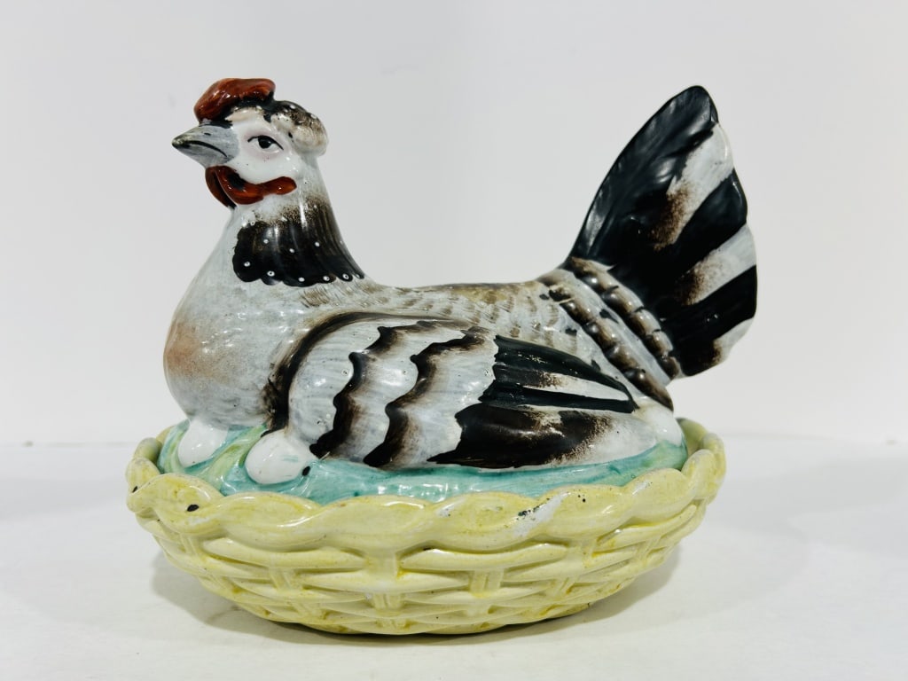 HANDPAINTED HEN ON NEST: .