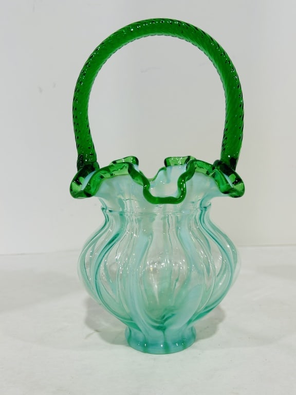 FENTON MIST GREEN BASKET: .