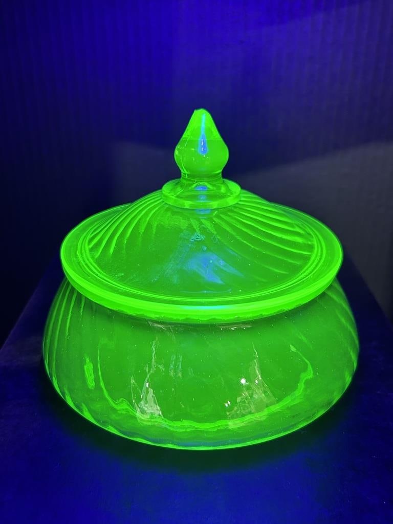 URANIUM LIDDED CANDY DISH - 5