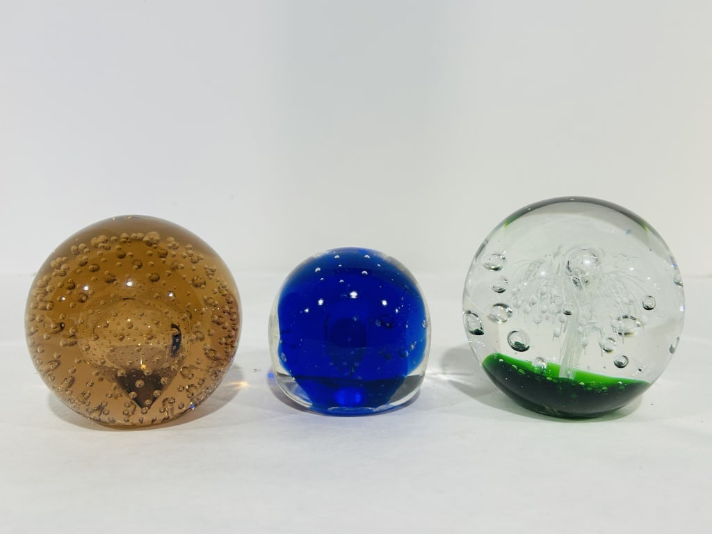 VINTAGE PAPER WEIGHTS: .