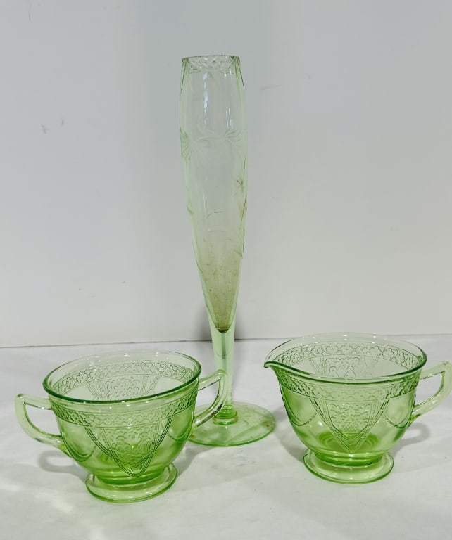 URANIUM CREAM AND SUGAR BOWLS: ALSO INCLUDES CHAMPANGE GLASS