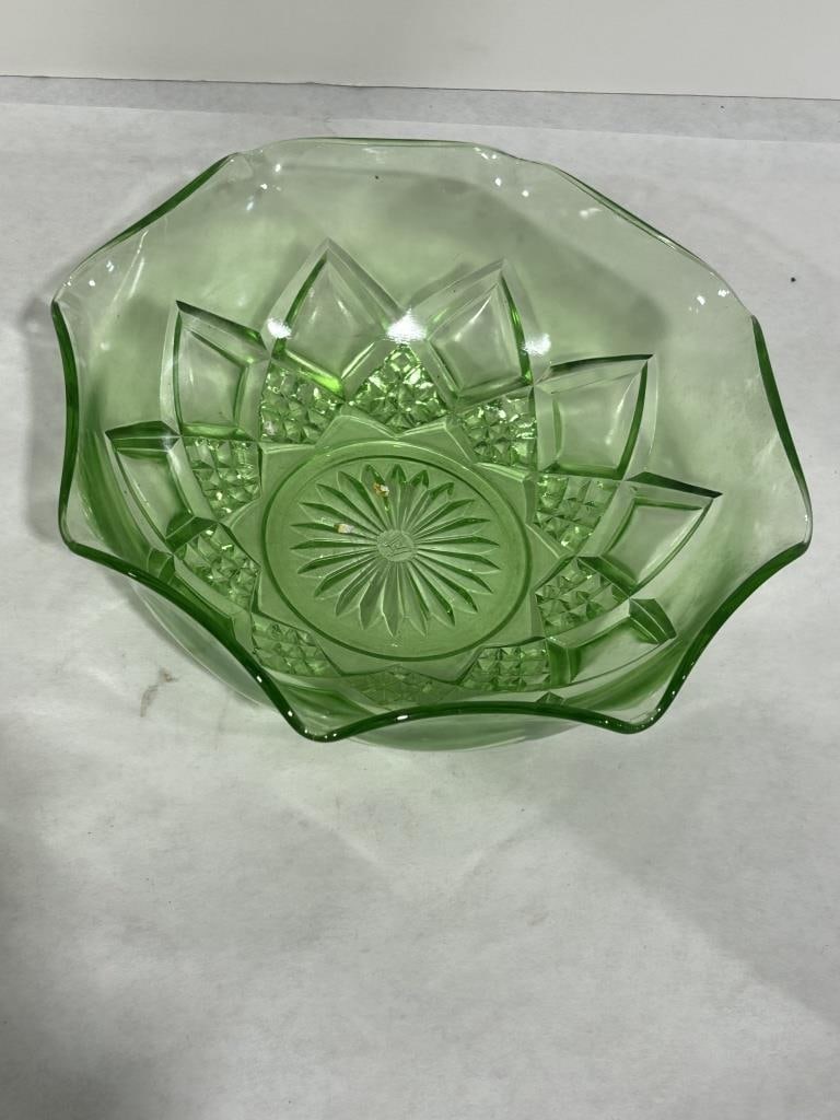 URANIUM SERVING BOWL - 4