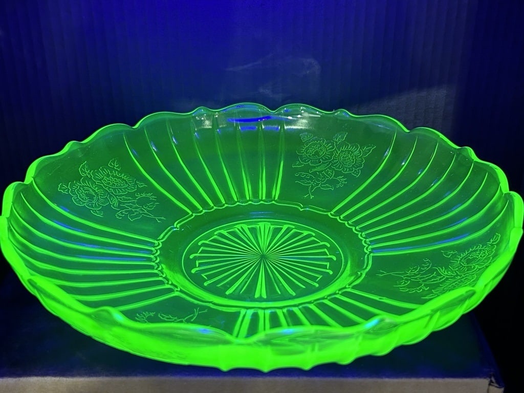 URANIUM SERVING TRAY: .