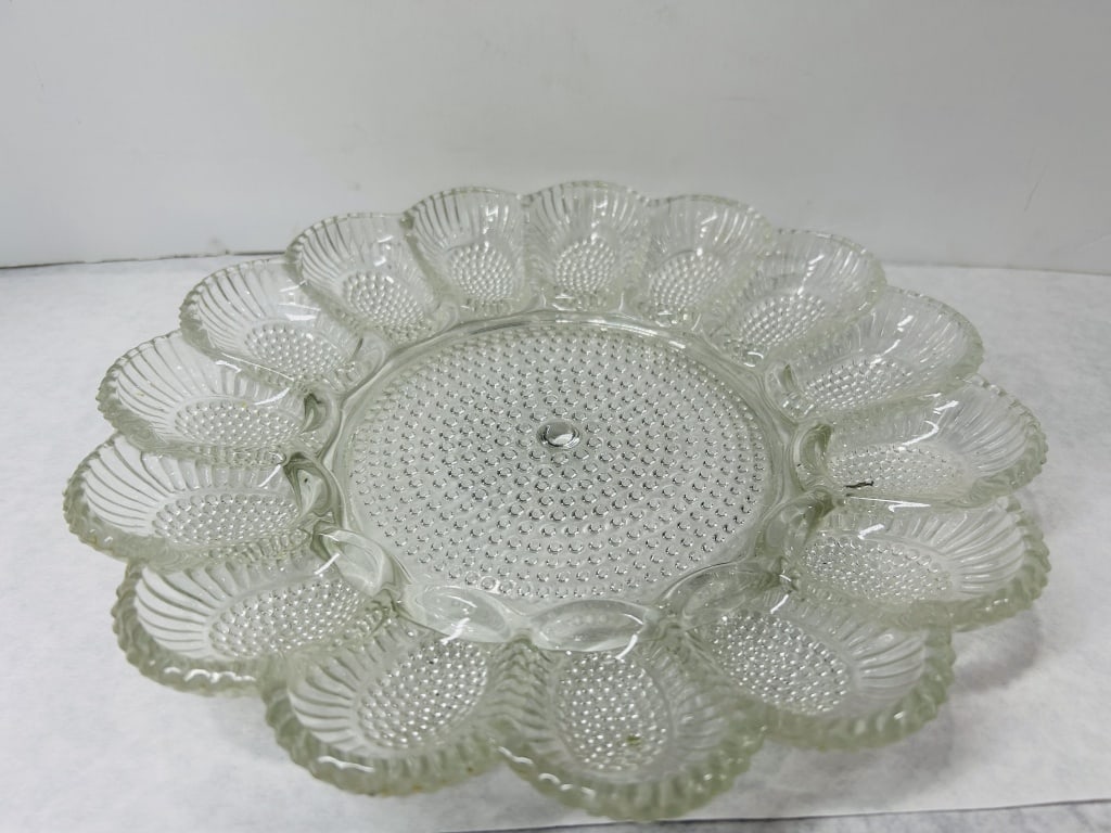 Vintage Clear Pressed Glass 15-Well Deviled Egg Platter (1 of 2)