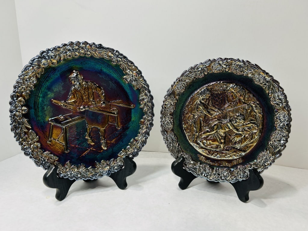 Fenton Iridescent Amethyst Carnival Glass Commemorative Plates (1 of 5)