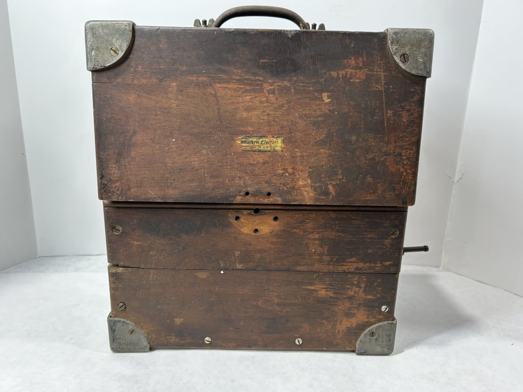 Western Electric Portable Field Telephone (1 of 4)