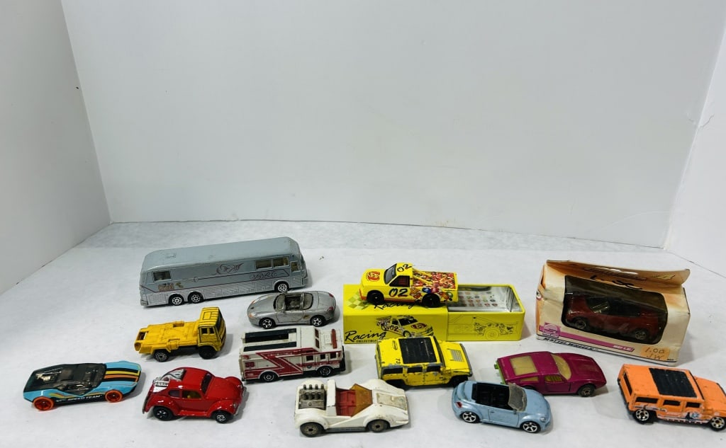 Die-Cast Toy Vehicles Including Matchbox and Hot Wheels (1 of 5)