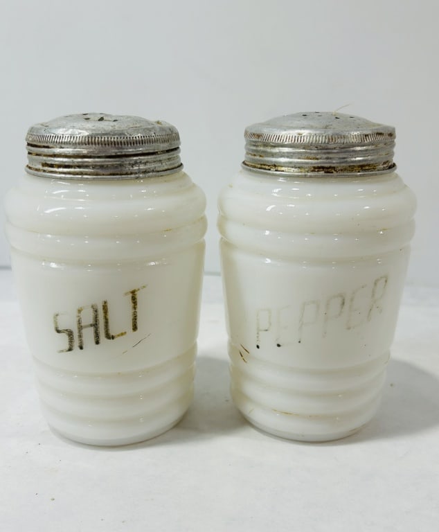 A Pair of Vintage Beehive Pattern Milk Glass Salt and Pepper Shakers Attributed to Hazel-Atlas (1 of 2)