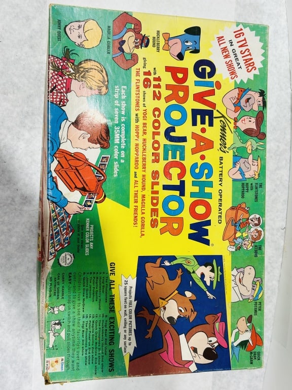 1965 Kenner Battery Operated Give-A-Show Projector with Hanna-Barbera Color Slides (1 of 2)